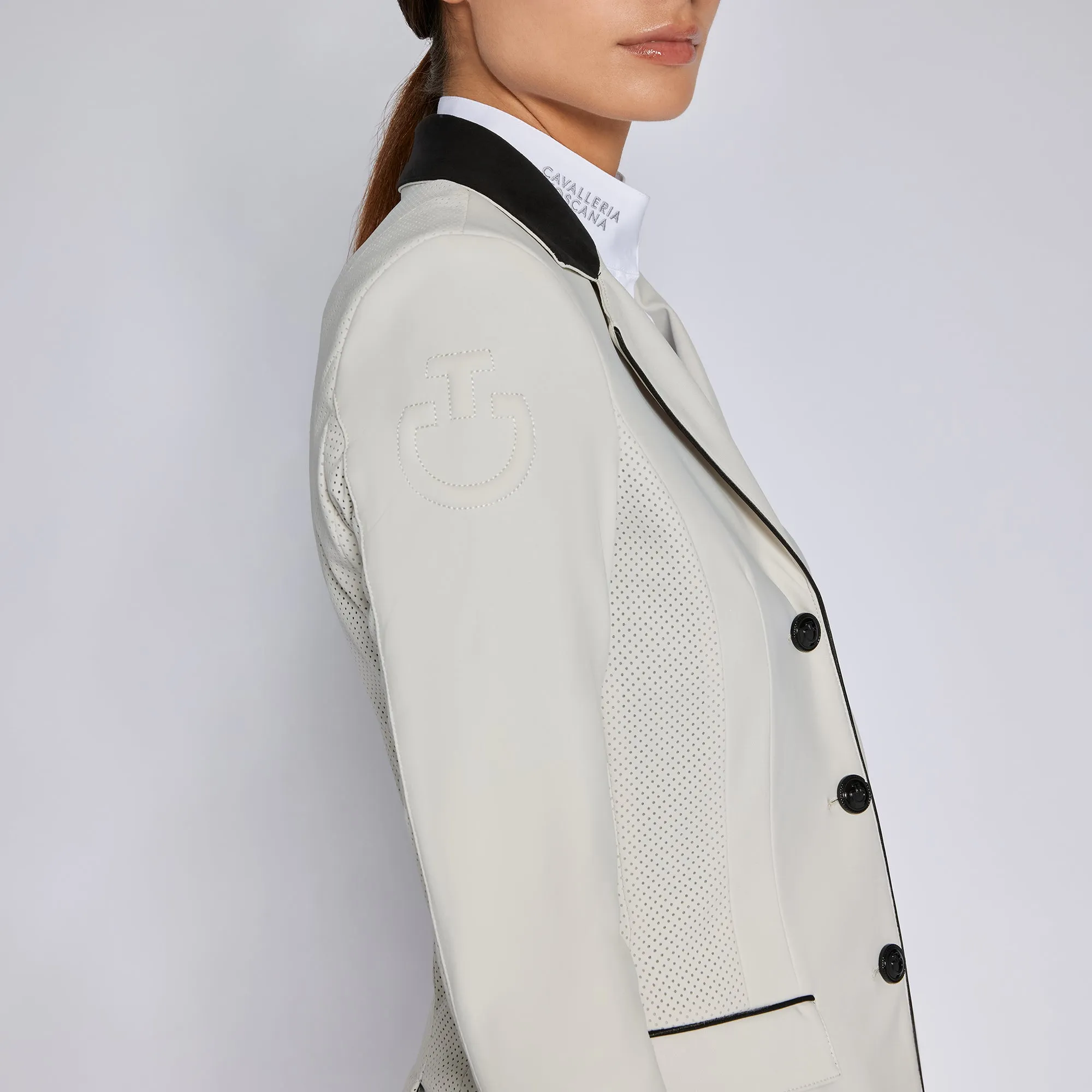 CT Women's Perforated Show Jacket