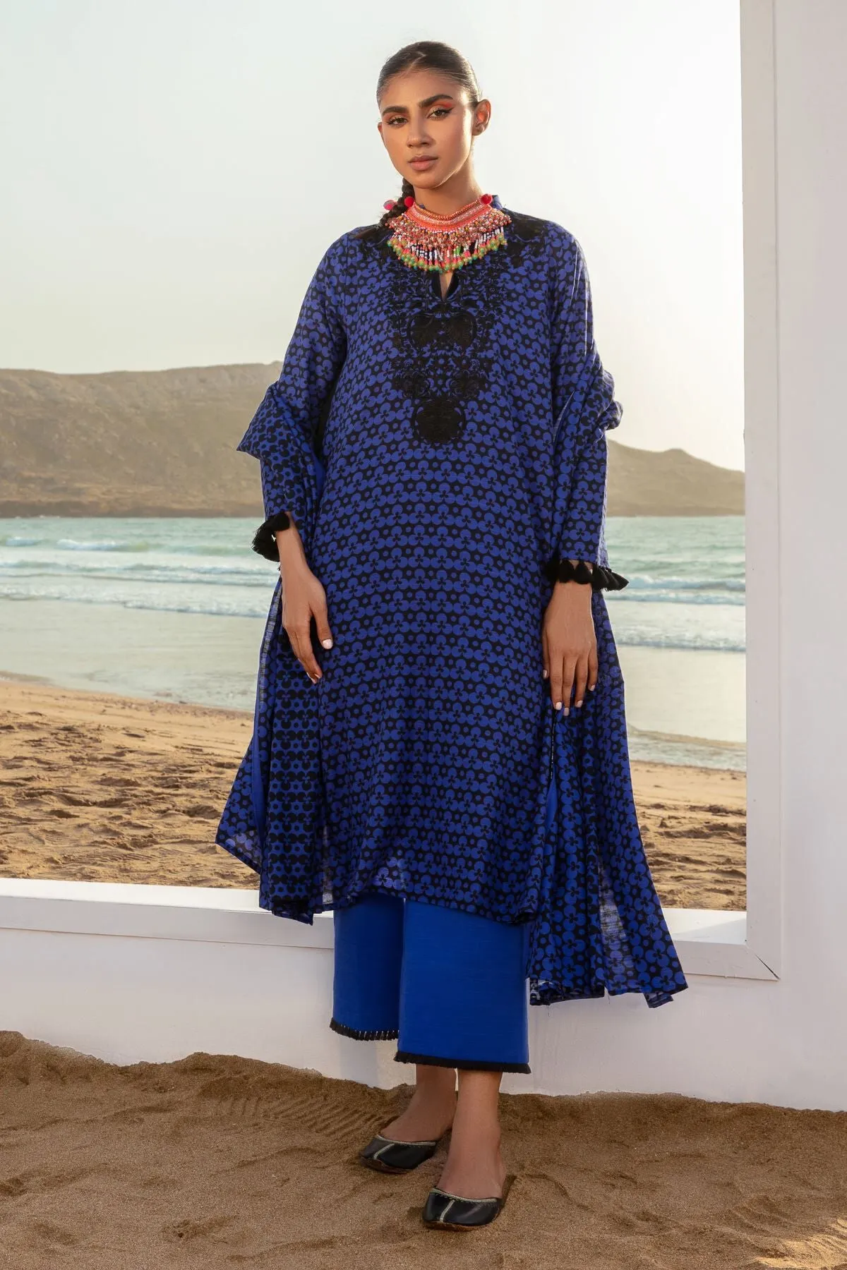 Khaadi Unstitched Embroidered Khaddar 3-Piece Suit - Blue