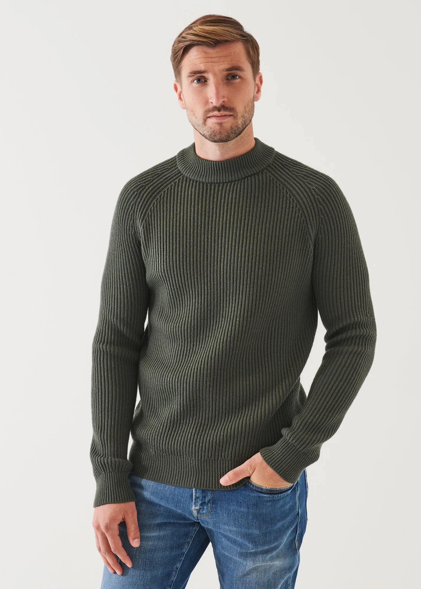 MERINO RIBBED KNIT SWEATER