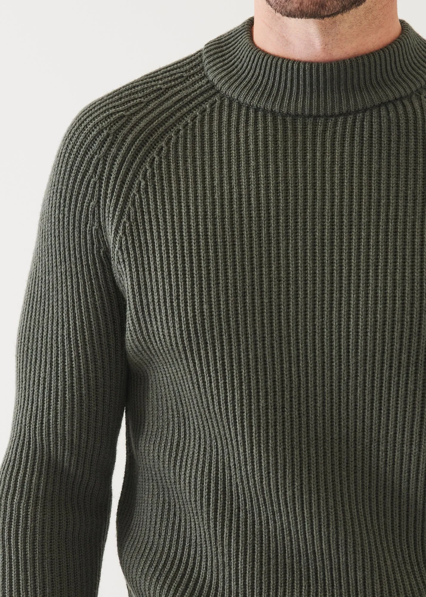 MERINO RIBBED KNIT SWEATER