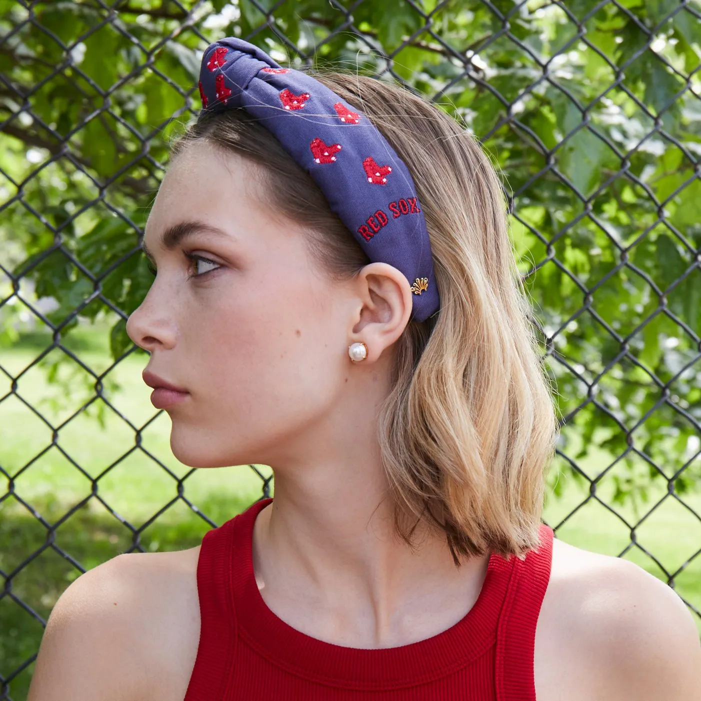 NAVY BOSTON RED SOX EMBROIDERED KNOTTED HEADBAND